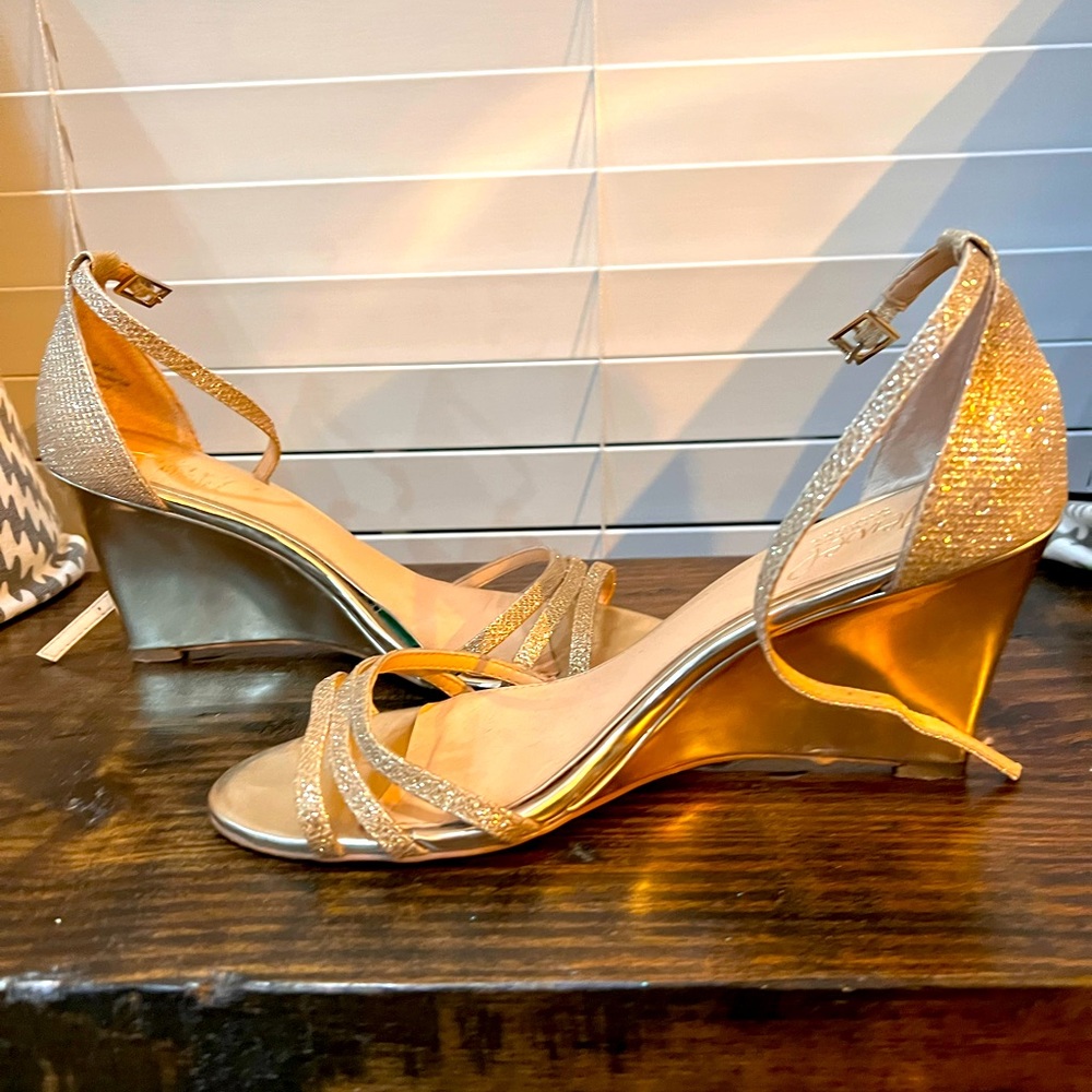 Jewel by Badgley Mischka